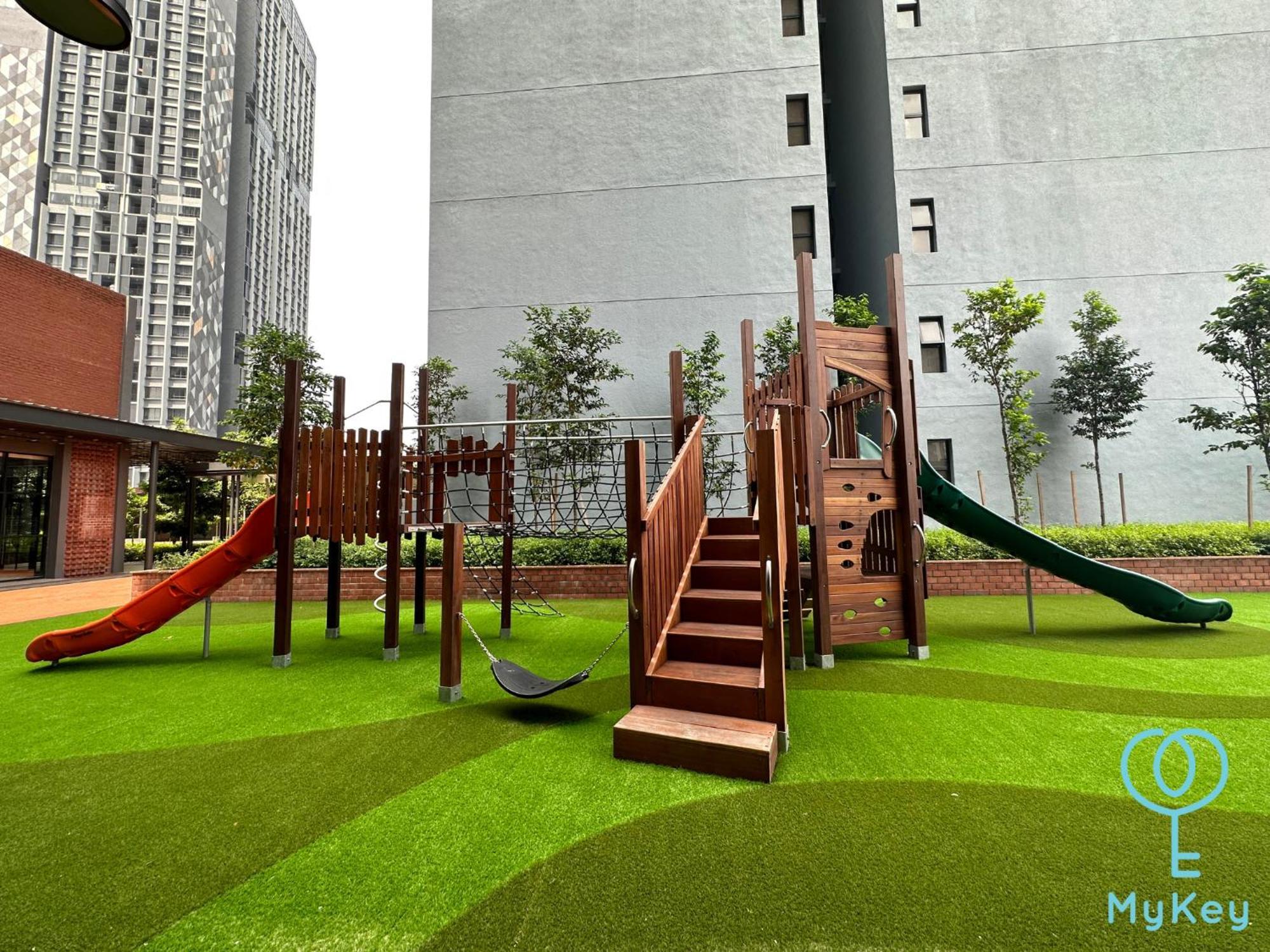 Millerz Square By Mykey